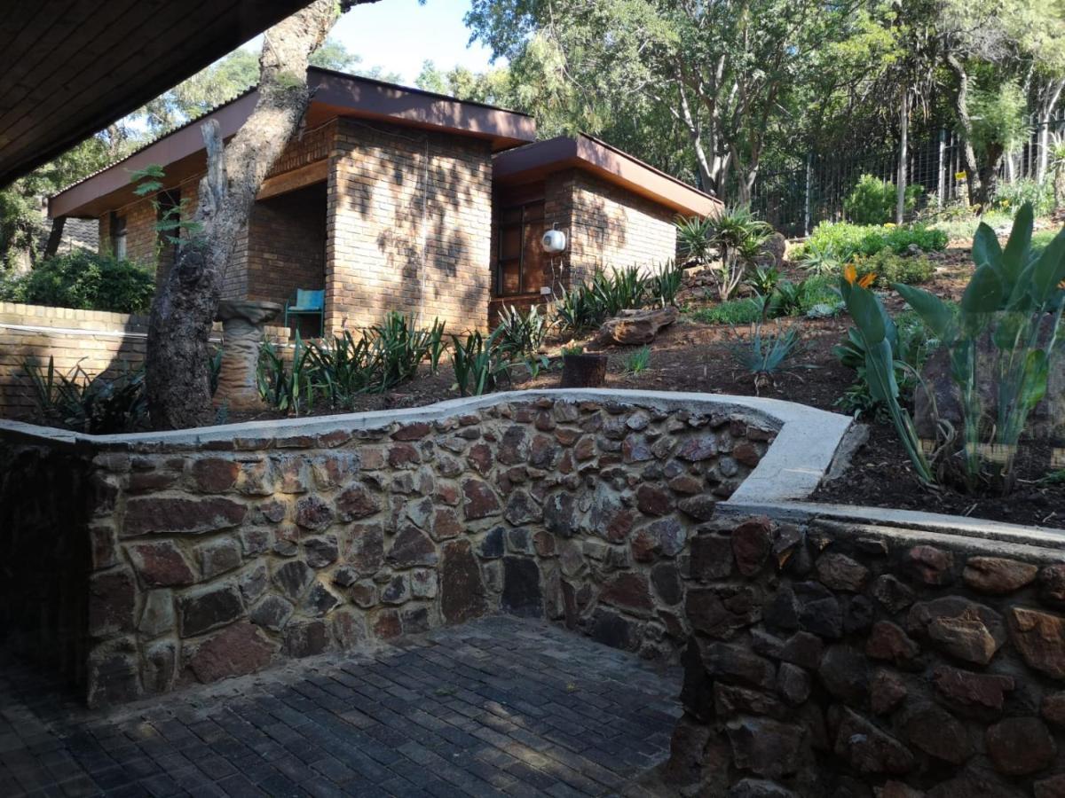 Mia Hills Guest House Hartbeespoort Exterior photo